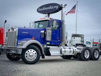 2015 KENWORTH W900L DAYCAB 471332