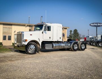 2006 PETERBILT 378 TANDEM AXLE SLEEPER 646696