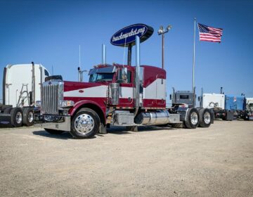 2018 PETERBILT 389 SLEEPER 465762
