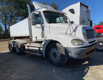 2004 FREIGHTLINER COLUMBIA DAYCAB N36545