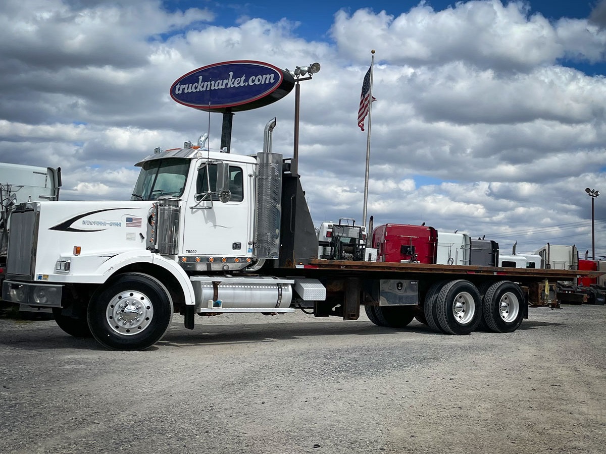 2004 WESTERN STAR 4900SA ROLLBACK TRUCK