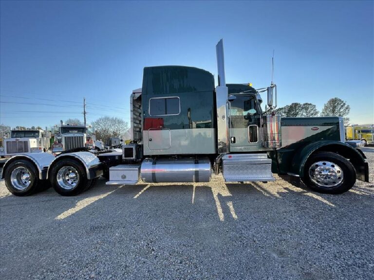 2020 PETERBILT 389 SLEEPER photo 4