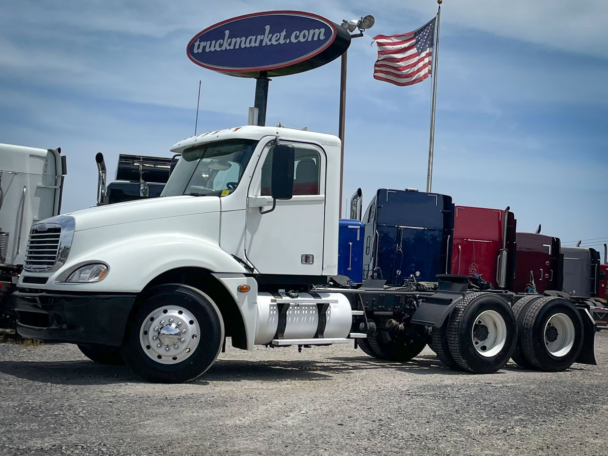2014 FREIGHTLINER COLUMBIA GLIDER KIT DAYCAB