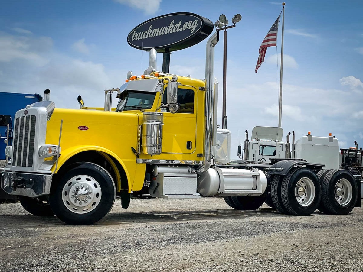 2014 PETERBILT 389 DAYCAB GLIDER KIT