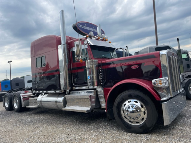 2022 PETERBILT 389 SLEEPER