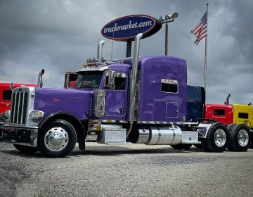 2019 Peterbilt 389 Sleeper 604111