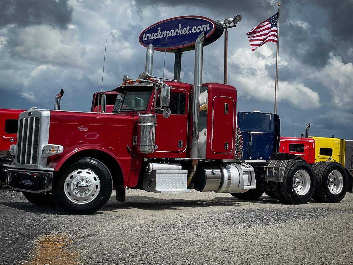 2018 PETERBILT 389 SLEEPER