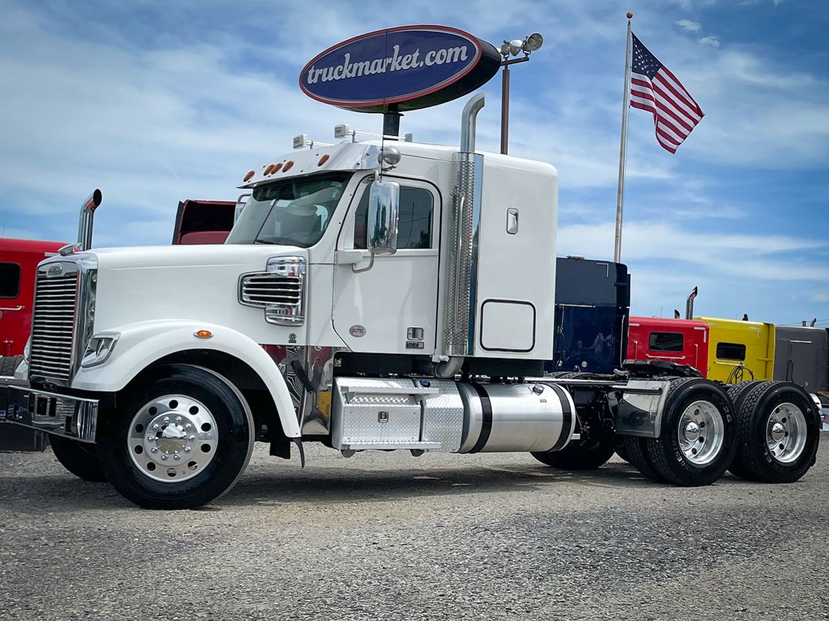 2020 FREIGHTLINER CORONADO SLEEPER