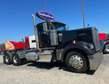 2020 Kenworth W900l Daycab 305897