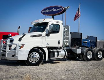 2018 Freightliner Cascadia Daycab Jk2387