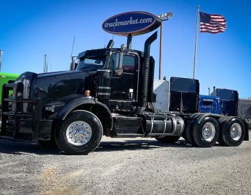 2019 Kenworth T800 Daycab 246279