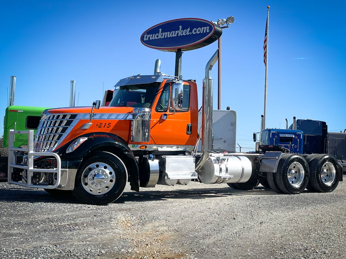 2015 INTERNATIONAL LONESTAR DAYCAB