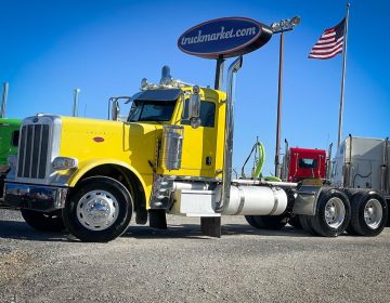 2015 Peterbilt 389 Daycab Glider Kit 319828