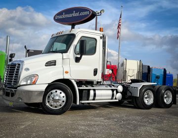 2017 Freightliner Cascadia Daycab Jc5419