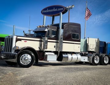 2022 Peterbilt 389 Sleeper 788078