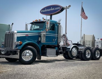 2006 Peterbilt 378 Tri Axle Daycab 651716