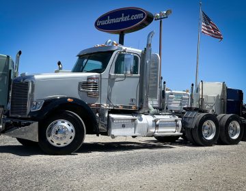 2011 Freightliner Coronado Daycab Ba6201