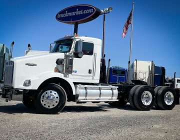 2011 Kenworth T800 Daycab 275592
