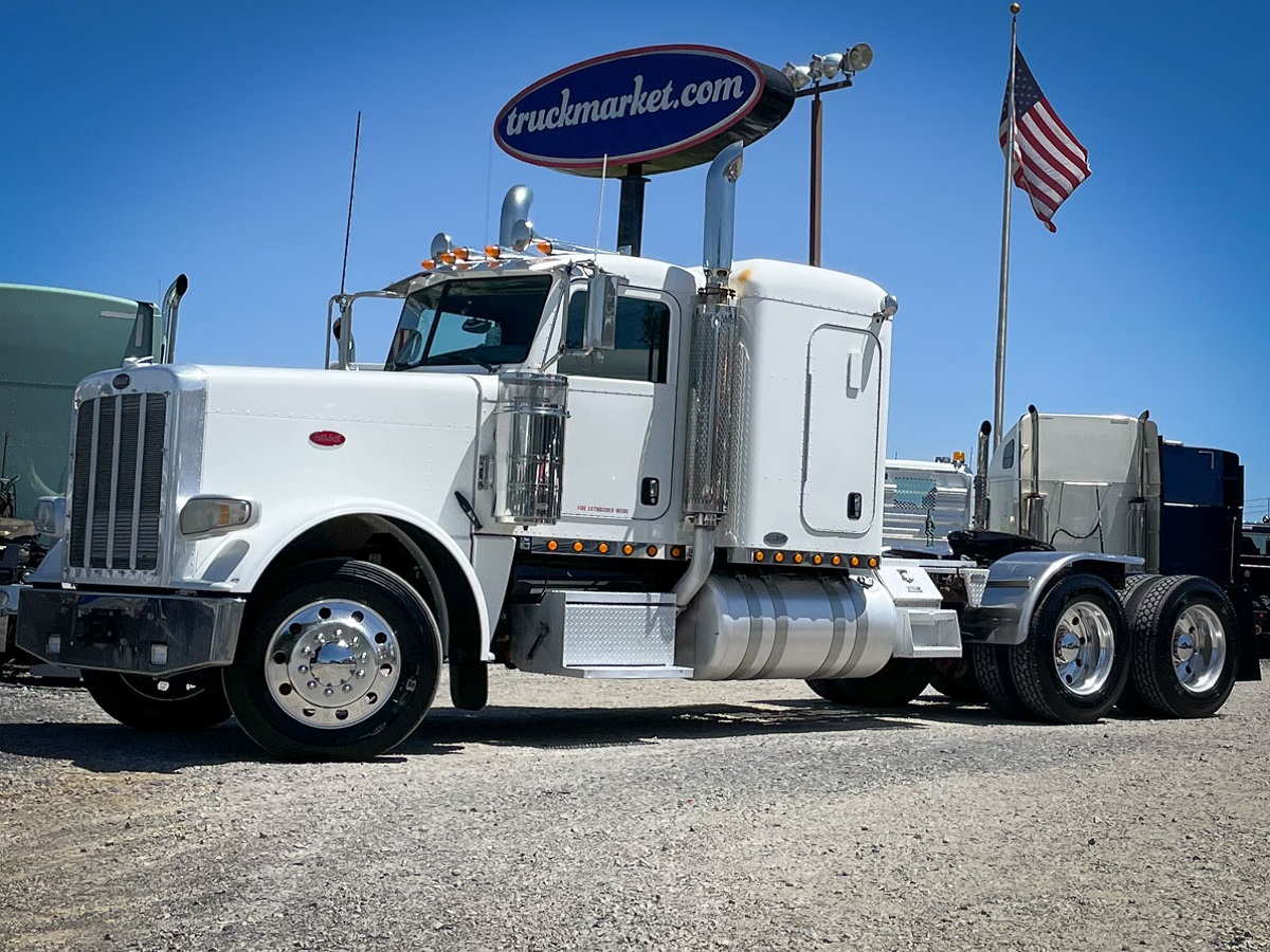 2009 PETERBILT 388 SLEEPER 782463 - Truck Market