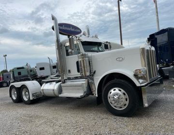 2020 Peterbilt 389 Daycab 659151