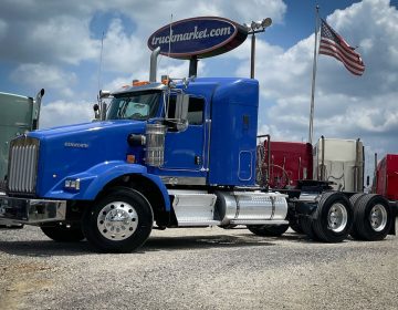 2013 Kenworth T800 Sleeper 338876