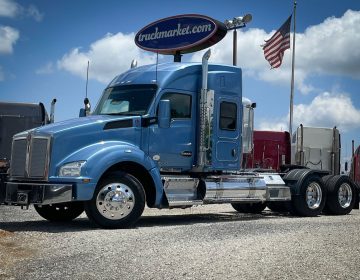 2016 Kenworth T880 Sleeper 499139