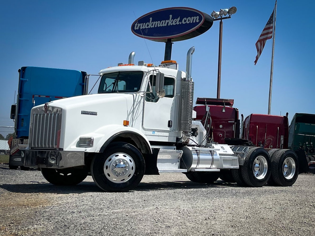 2007 KENWORTH T800 HYDRAULIC WINCH TRUCK