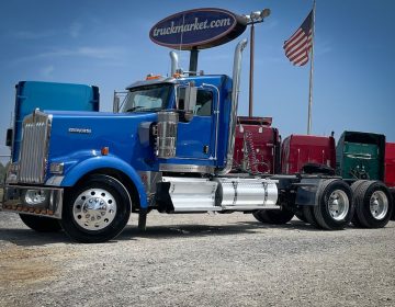 2015 Kenworth W900l Daycab Glider 106077