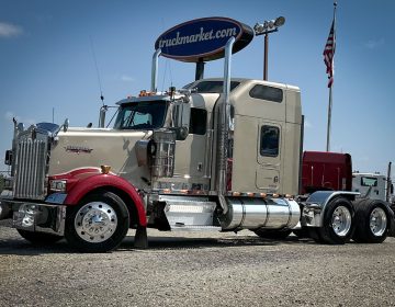 2005 Kenworth W900l Sleeper 073324
