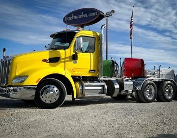 2018 Peterbilt 579 Daycab 472914