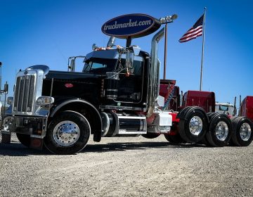 2016 Peterbilt 389 Tri Axle Daycab Glider Kit 326373