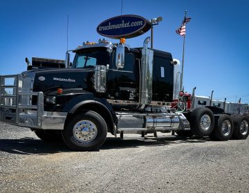 2020 Western Star 4900 Tri Axle Sleeper Lz3393