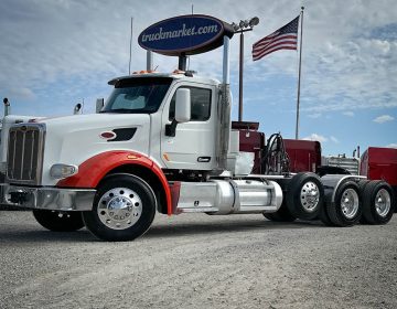 2016 Peterbilt 567 Tri Axle Daycab 301897