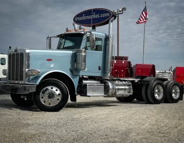 2020 Peterbilt 389 Daycab 704732