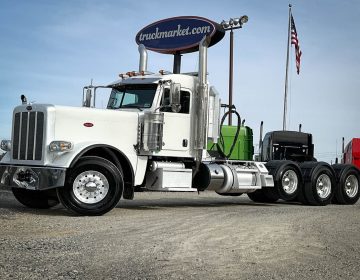 2019 Peterbilt 389 Tri Axle Daycab 618109