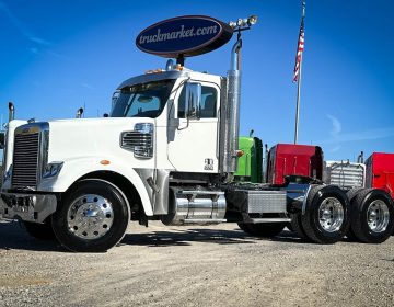 2017 Freightliner Coronado Daycab Glider Kit Hk9554
