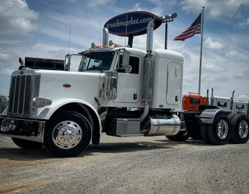 2009 Peterbilt 388 Sleeper 788237