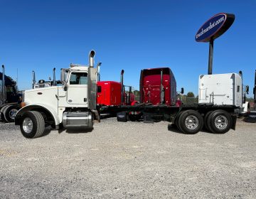 2011 Peterbilt 365 Cab Chassis 125313cc