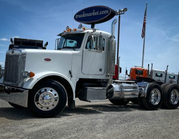 2000 Peterbilt 378 Daycab 536528