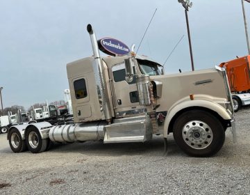 2014 Kenworth W900l Sleeper 386676