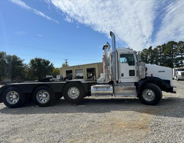 2013 Kenworth T800w Tri Axle Daycab 339516