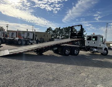 2013 Freightliner Cascadia Rollback Fd3615