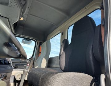 2013 Freightliner Cascadia Rollback Fd3615