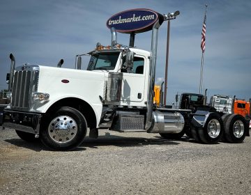 2018 Peterbilt 389 Daycab Glider Kit 498861