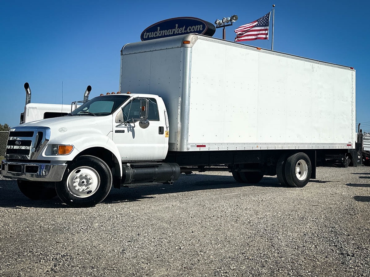 2008 FORD F750 BOX TRUCK