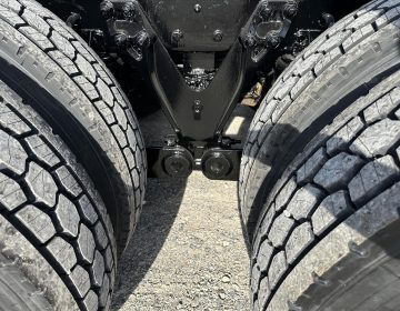 2019 Kenworth T800 Daycab 305402