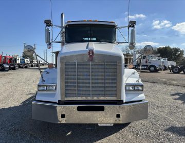 2019 Kenworth T800 Daycab 305401
