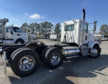 2019 Kenworth T800 Daycab 305401