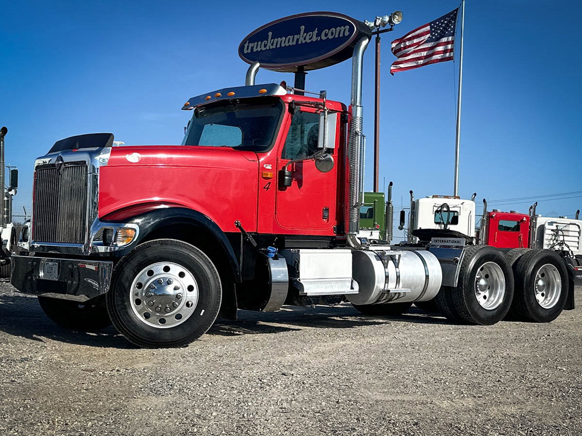 2016 INTERNATIONAL 9900i DAYCAB