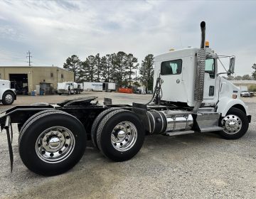 2017 Kenworth T800 Daycab 165823
